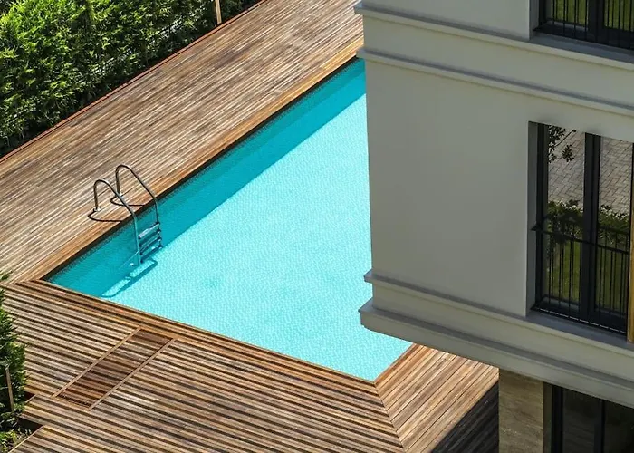 Apartament In Evargreen Complex With Terrace Warna