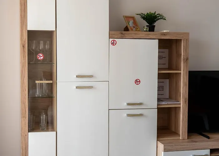 Apartment In Evargreen Complex With Terrace