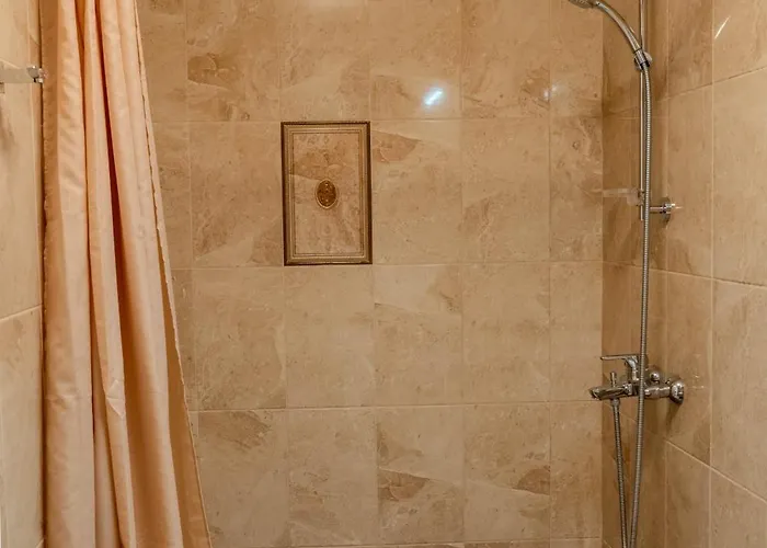 In Evargreen Complex With Terrace Apartment *