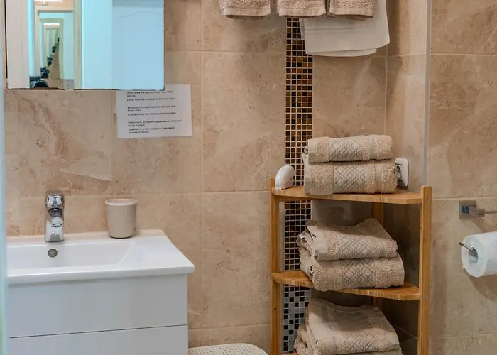 In Evargreen Complex With Terrace Apartment Warna