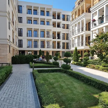 Apartment In Evargreen Complex With Terrace Varna