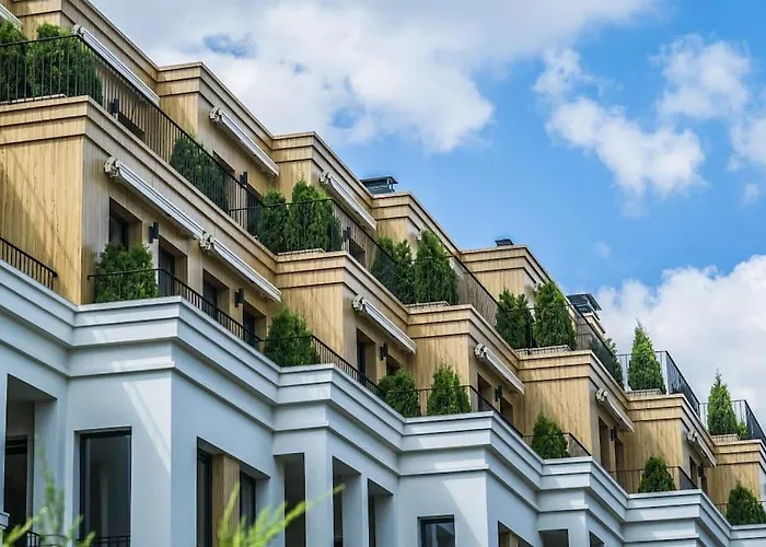 شقة In Evargreen Complex With Terrace فارنا