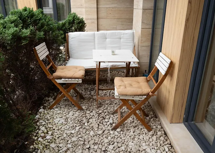 Апартаменти In Evargreen Complex With Terrace